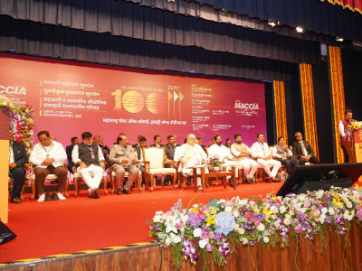 Shri. Devendra Fadnavis addressing the gathering